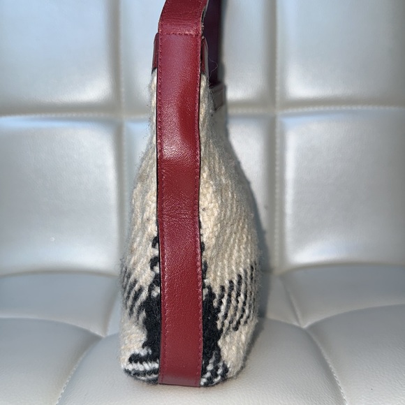 Burberry London wool nova check pochette baguette purse - Picture 4 of 13